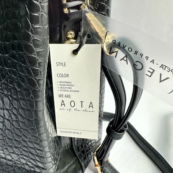 NWT AOTA Black Crocodile Vegan Leather Crossbody Bucket Bag - Picture 5 of 7